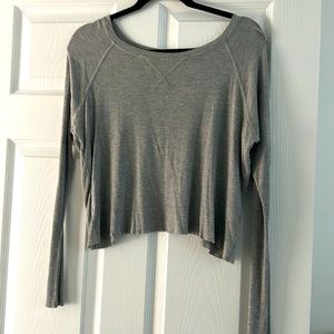 Volume grey ribbed open back shirt size small